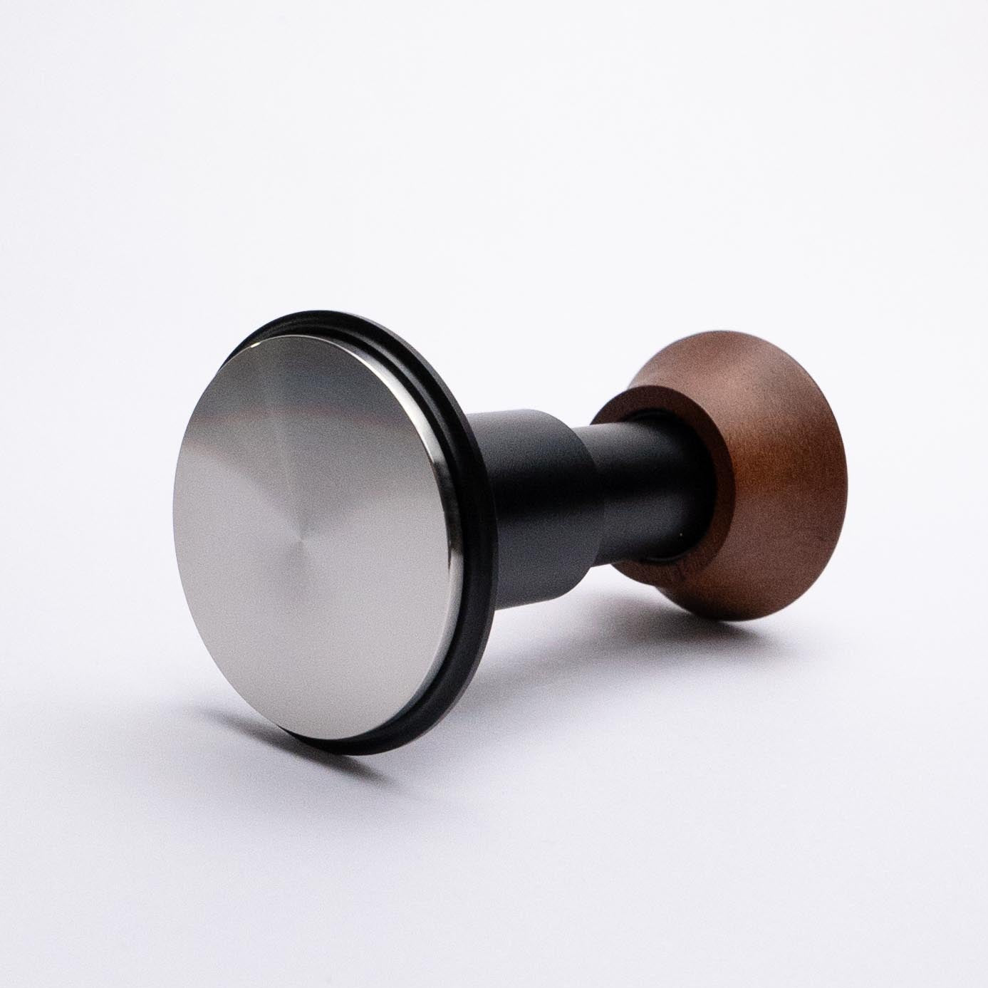 Self Levelling Force Tamper (Black/Rosewood) on the side